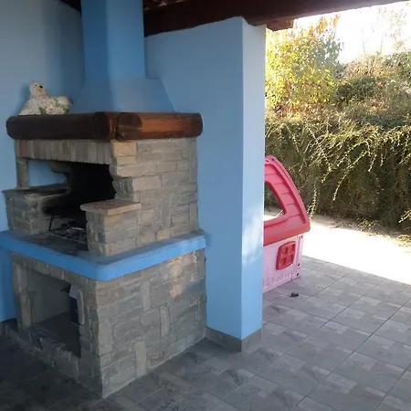 La Casa Blu Montegrosso dʼAsti