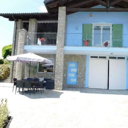 La Casa Blu * Montegrosso dʼAsti