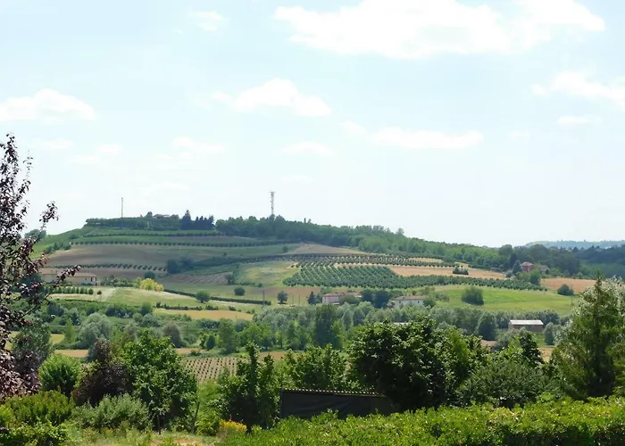 La Casa Blu Montegrosso dʼAsti